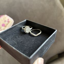 Engagement Ring And Band 