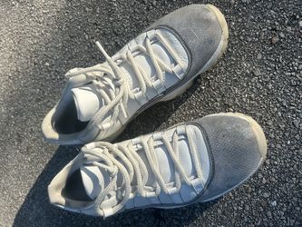 Jordan 11 Low Men’s Size 12