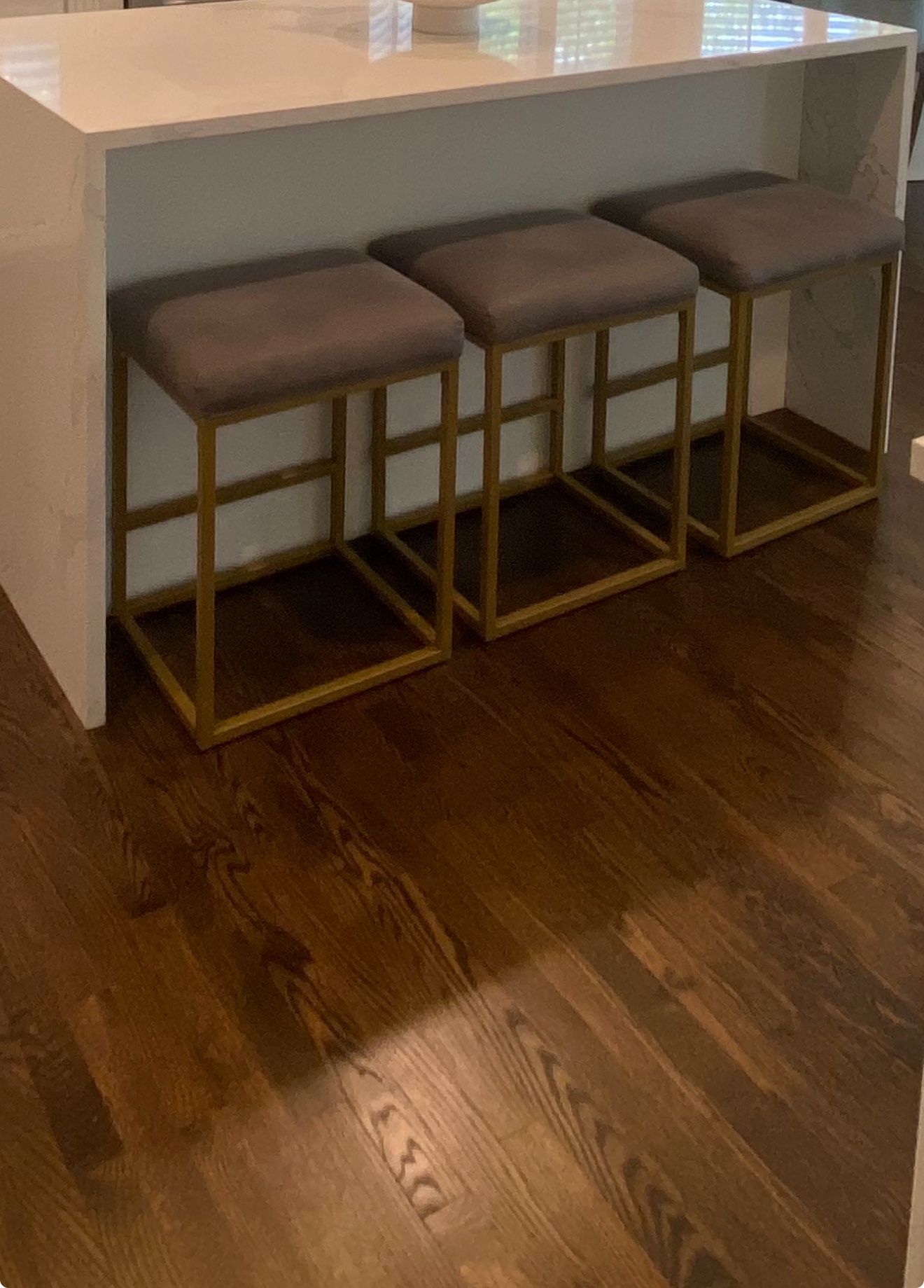 Set Of 4 Modern Stools 