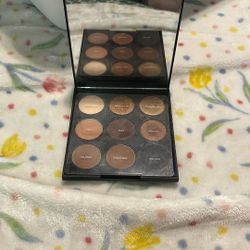 Used Morphe 9 Eyeshadow Pallet