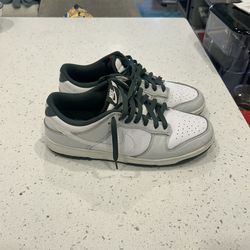 Men’s Nike dunks
