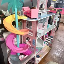 L.O.L Surprise! Dollhouse with accessories playset