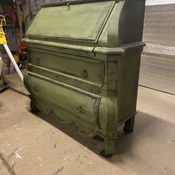 BOMBE DRESSER / DESK