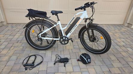 Electric Bike, Senada white, 26" x 4"