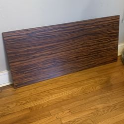 Desk.