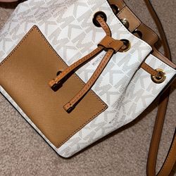 Michael Kors  Crossbody Bag 