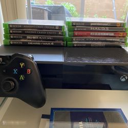 500GB Xbox One + 9 Games