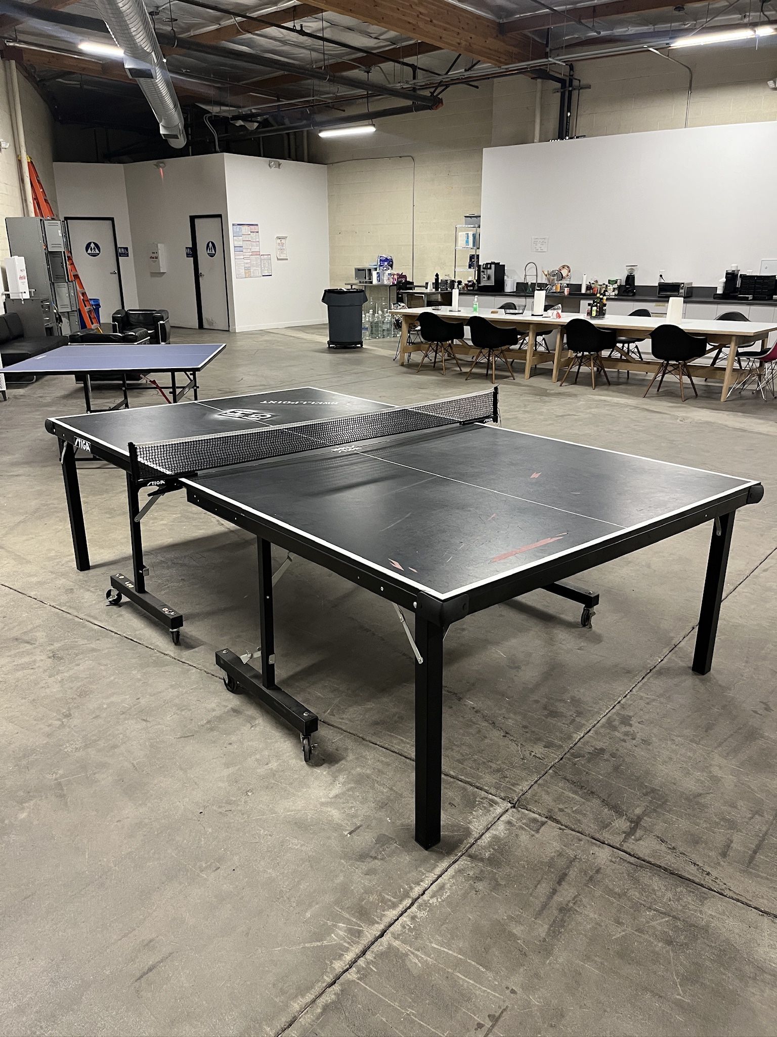 STIGA Advantage Series Ping Pong Table (T8579W / Advantage Life)
