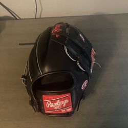 Rawlings Heart Of Hide Pitchers Glove