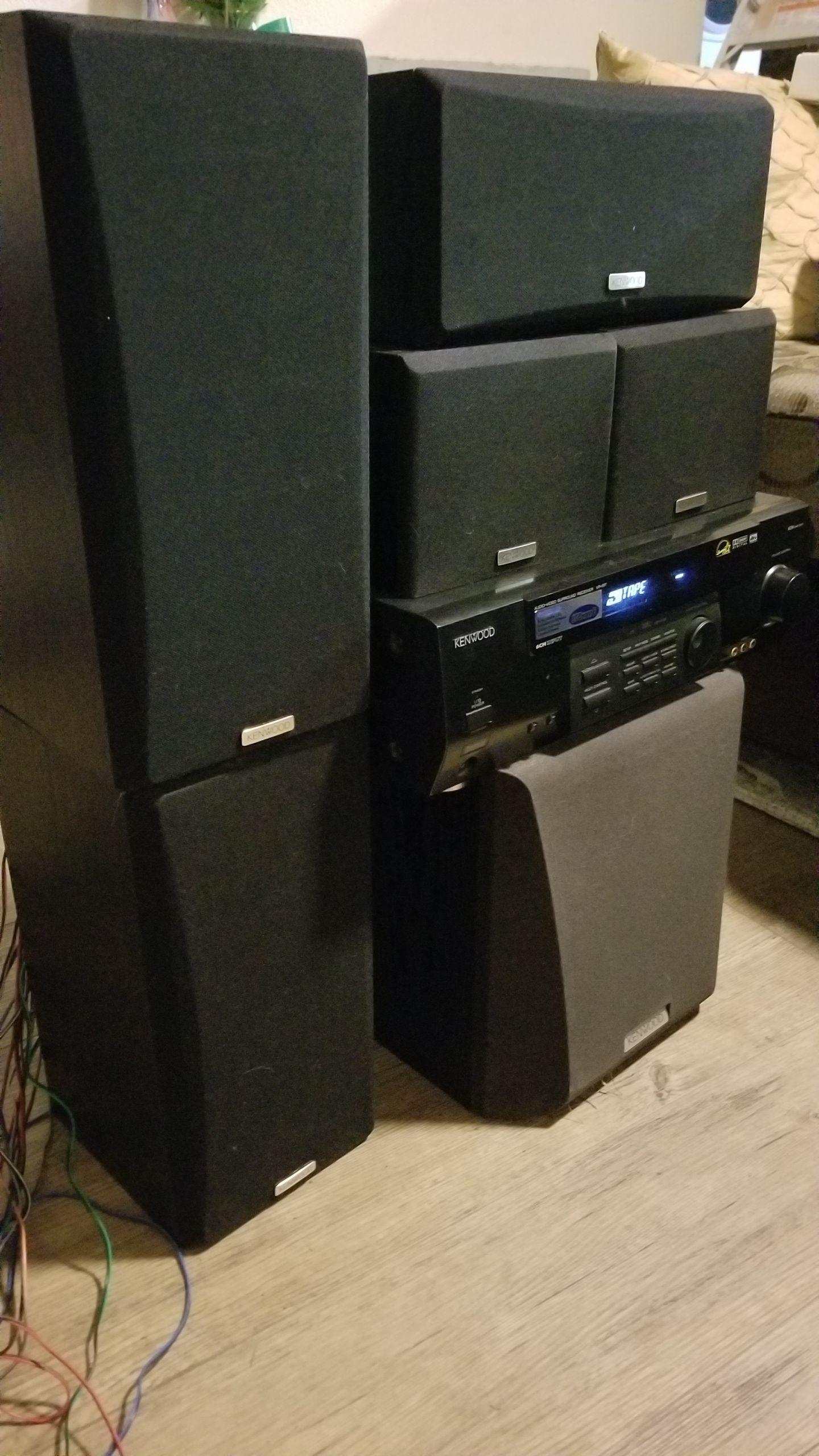 Kenwood Cinema EQ Dolvy 100W×6 6 channel input S video
