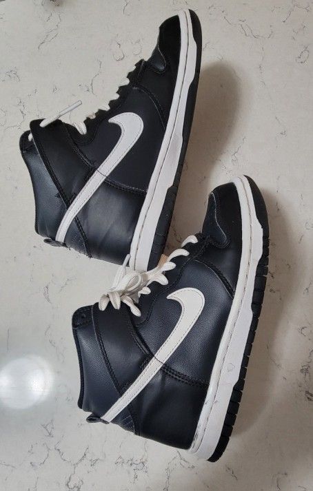 Nike Dunk Shoes Size 4Y