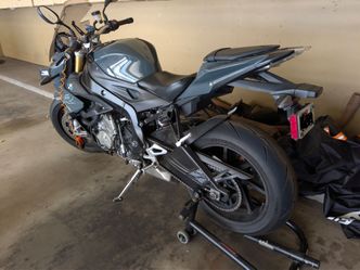 BMW S1000r 2017 Low miles