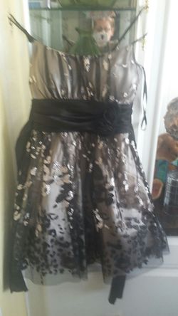 Party dress size 4