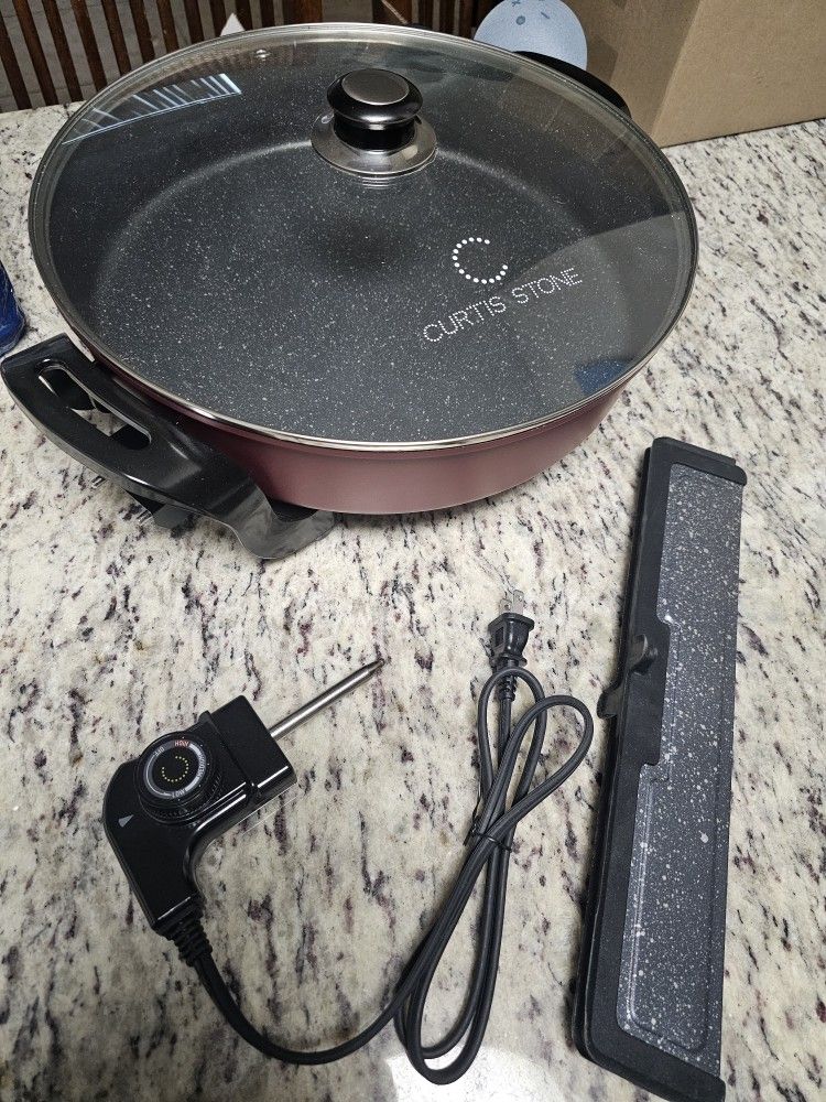 Brand New Curtis Stone Skillet Grill