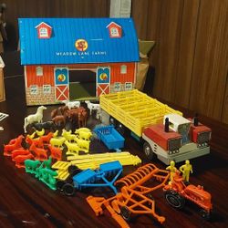 Vintage Metal Farm Set