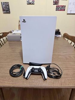 PS5 - Disc Edition - 825 GB SSD
