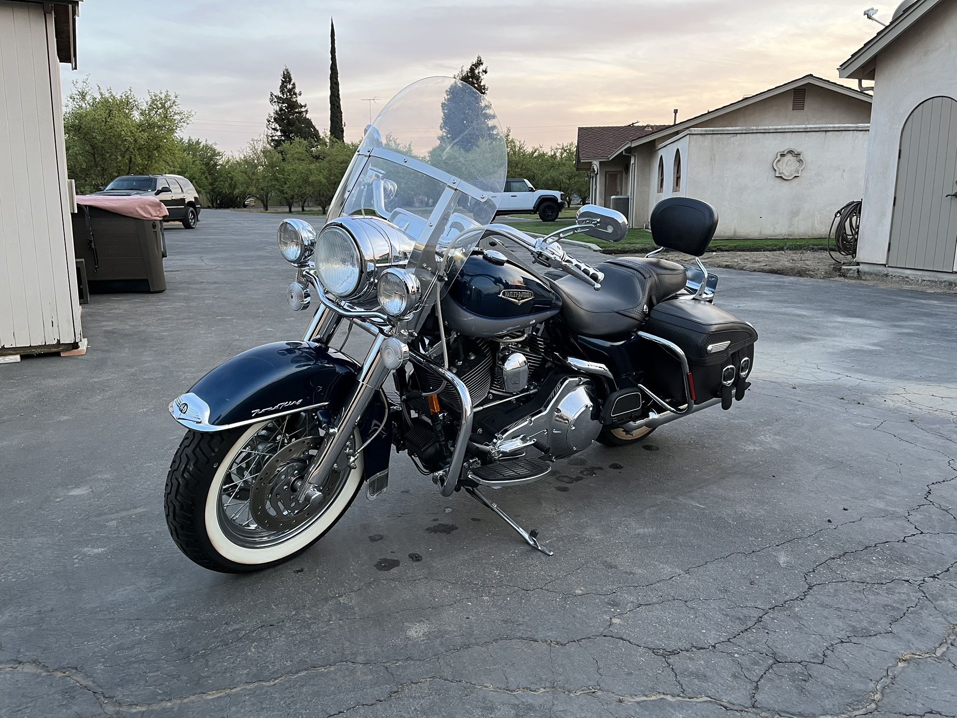 2001 Harley Davidson Road King Classic