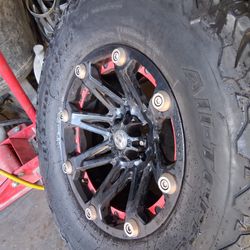 Tengo Estas Llantas Con Rines Para Jeep Wrangler 