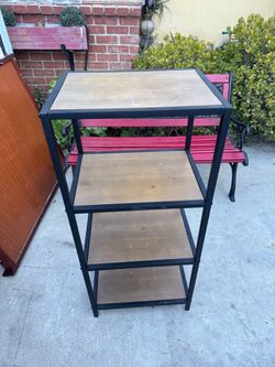 4 tier metal / wood shelf unit