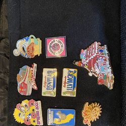 Huge Disney Pin Collection Selling As One Lot Only 1500 Pins Plus !