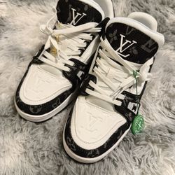 LOUIS VUITTON TRAINERS SHOES SIZE 10 MEN 