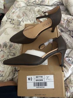 Women's Bettie Ankle Strap Dress Pumps