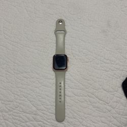 Apple Watch SE In Really Good Condition