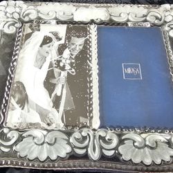 $25.00 - 1980's MIKASA/GERMANY Picture Frame!  Elegant Raised Clear & Frosted Glass!  (2) Pictures Display!  Like New Condition!