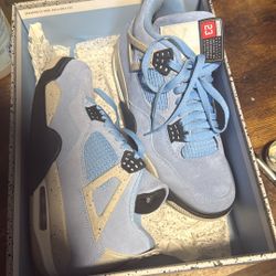 Jordan Retro 4 University Blue 