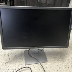 Dell 23inch Monitor. Rotates Landscape and Portrait 