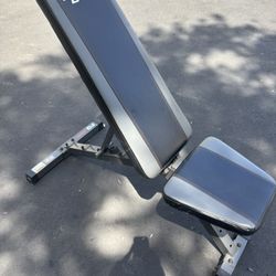 Adjustable Weight Bench