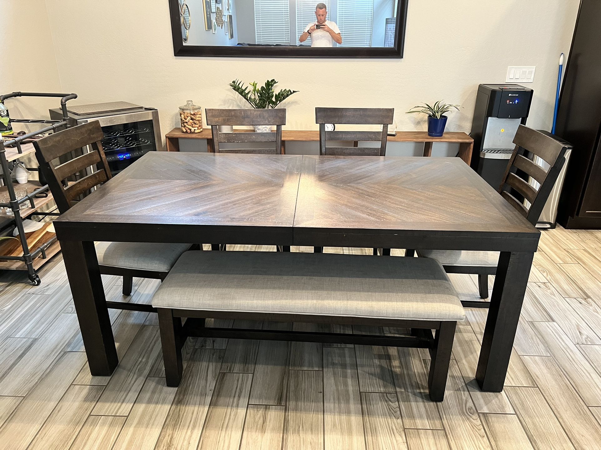 Colorado 6 Piece Dining Table