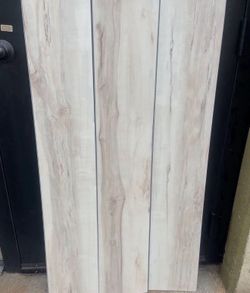 Lifeproof Navarra Maple 30 MIL × 8.7 in. W x 48 in. L Click Lock Waterproof Luxury Vinyl Plank Flooring (20.1 sqft/Case)