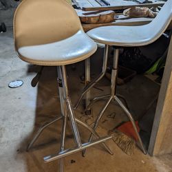 Two Bar Stools Bar Chairs White Cream Leather 