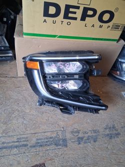 2025-2026 Ford expedición headlight full LED RH OEM