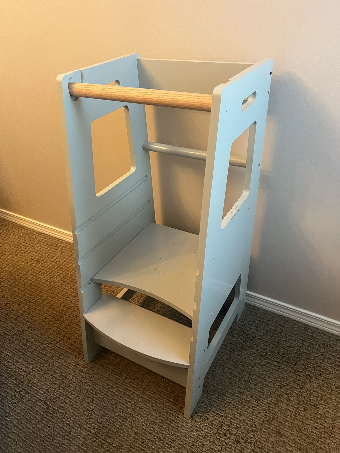 Kitchen Helper/ Learning Tower