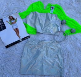 Women’s alien costume