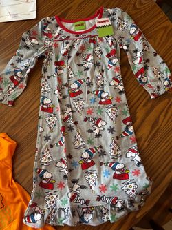 Snoopy Xmas nightgown 3 t new