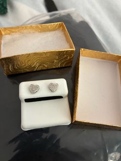 10k REAL white gold NATURAL DIAMOND EARRINGS