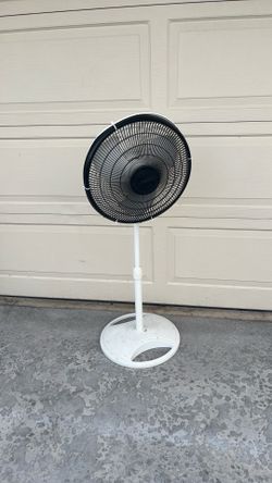 Lasko stand fan