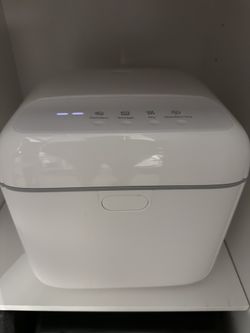 Philips UV and Heat Disinfectant Box