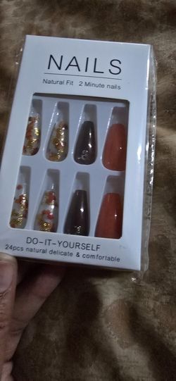 24 Peice Nails (Fall Colors)