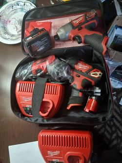 Milwaukee inpack driver&drill