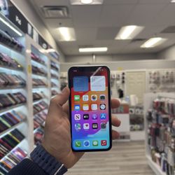 iPhone XR 128GB Unlocked 