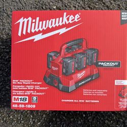 Milwaukee M18 Six Bay Rapid Charger 