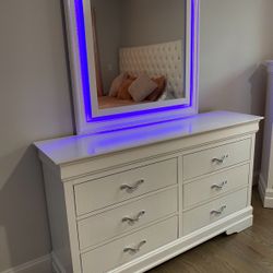 Mirror Dresser