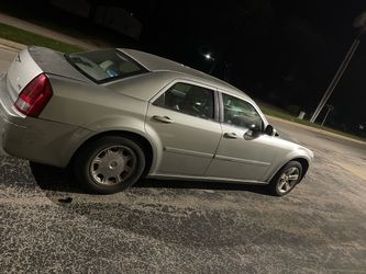 2005 Chrysler 300
