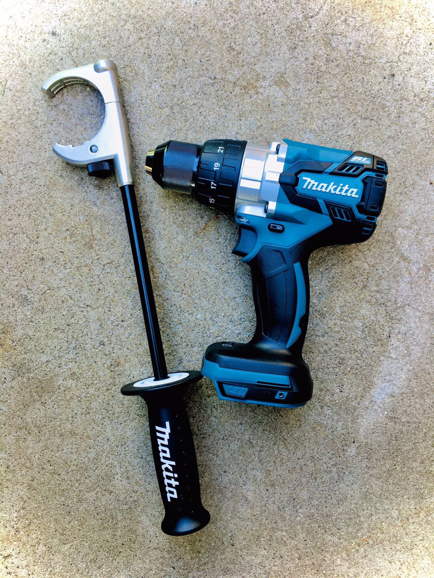New Makita LXT Brushless Hammer Driver Drill & Handle