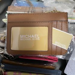 New Michael Kors Coinpouch With ID Insert 
