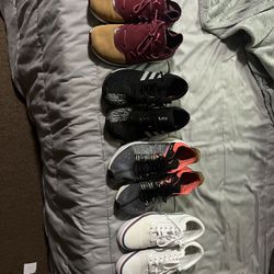 Nike/ Adidas/ vans/ Pumas 